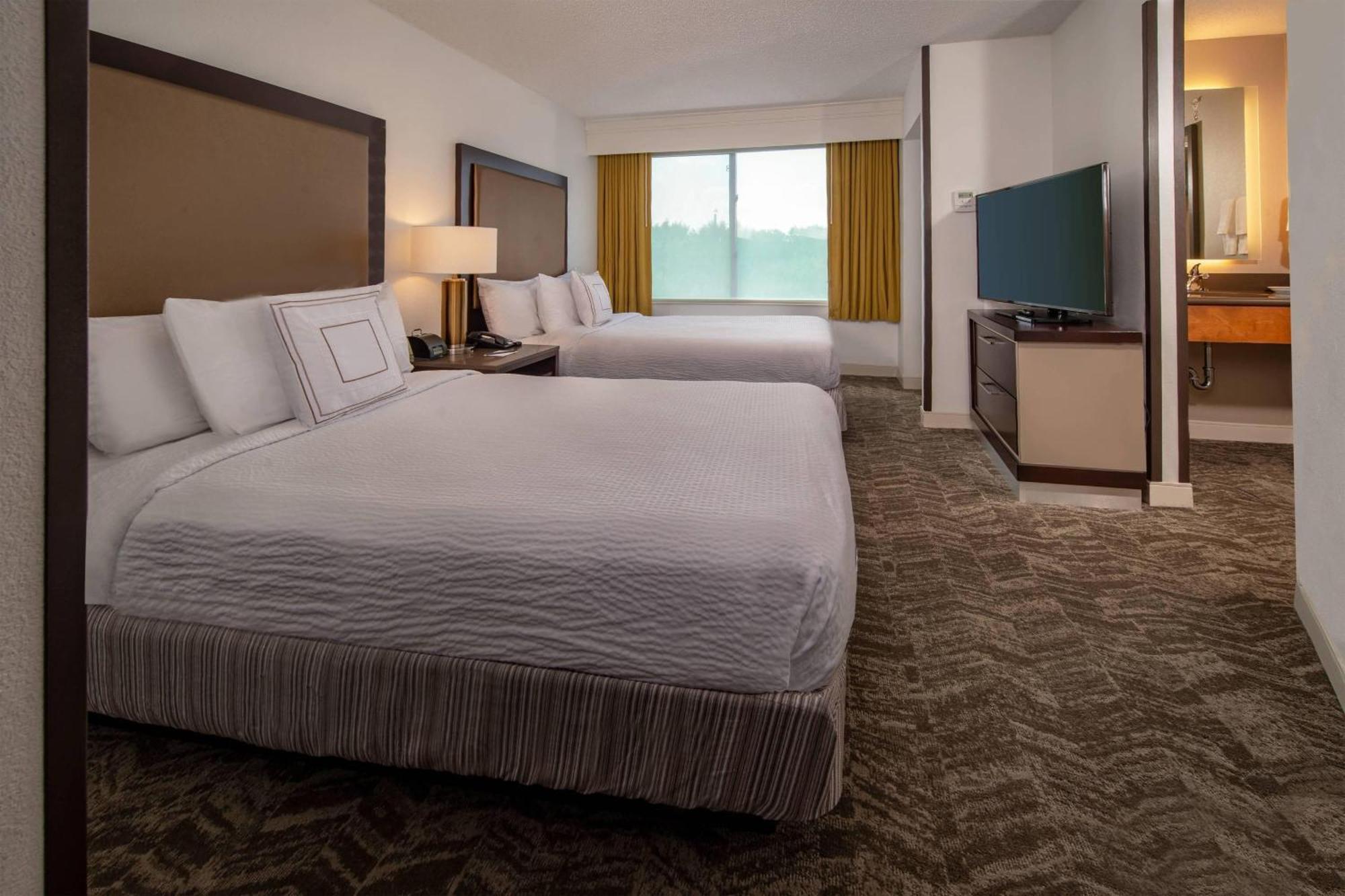 Springhill Chantilly Hotel 3*