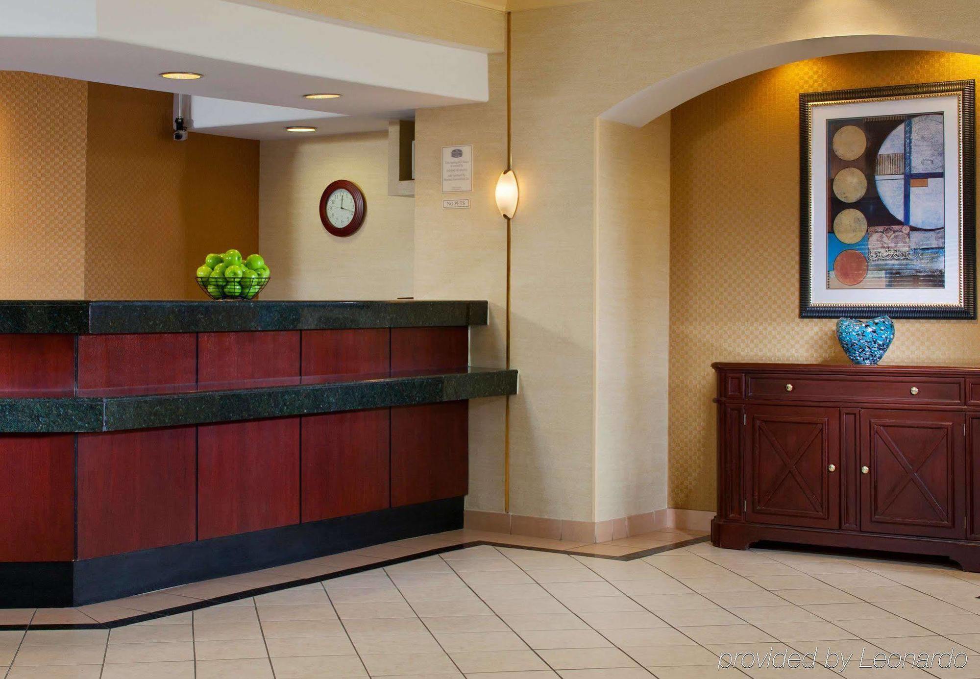 Springhill Chantilly Hotel