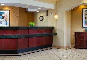 Hotel Springhill Chantilly 3*